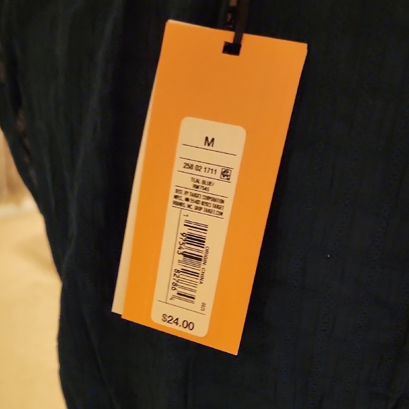 Elegant Black Women's Top - Picture 4 of 7